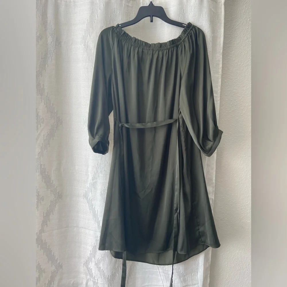 Small olive green dress - Picture 2 of 3